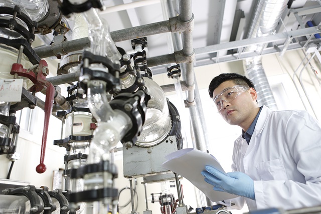 ▲ 금호석유화학 중앙연구소 연구원. ⓒ금호석유화학