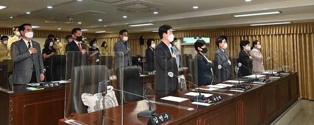 ▲ 대전 중구의회가 지난 1일 제235회 제1차 정례회 제1차 본회의를 개회하고, 오는 29일까지 의사 일정에 돌입했다.ⓒ대전중구의회