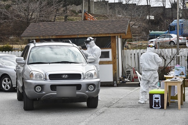 ▲ 강원 원주시 코로나19 드라이브 스루 선별진료소.ⓒ원주시