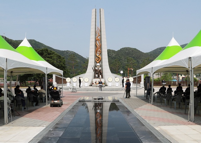 ▲ 영양군(군수 오도창)은 국가를 위해 희생하신 순국선열과 호국영령의 숭고한 희생정신을 기리고 호국정신 함양을 위한 ‘제66회 현충일 추념식’을 오는 6일 영양호국공원에서 개최한다.ⓒ영양군