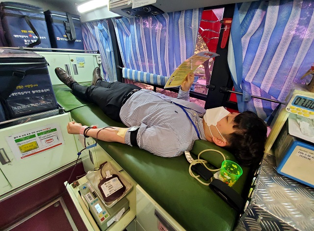▲ 포항성모병원이 개원44주년을 맞이해 헌혈캠페인을 실시했다.ⓒ포항성모병원