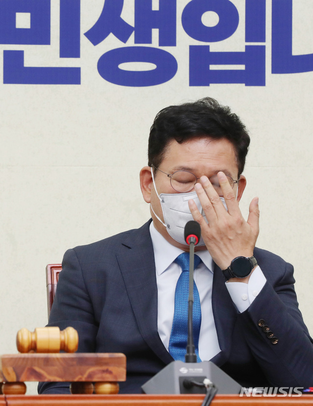 ▲ 송영길 더불어민주당 대표와 민주당 부동산특위가 주도했던 부동산 세제 개편안에 대한 논의가 예정됐던 민주당 정책의원총회가 11일 코로나19 여파로 취소됐다. ⓒ뉴시스