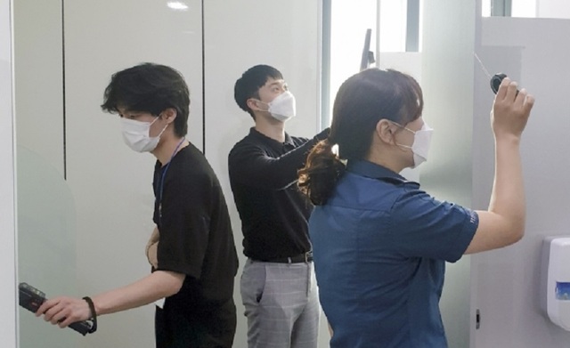 ▲ 충남대가 교내 불법 영상 촬영 및 범죄를 근절하기 위한예방 점검 장면.ⓒ충남대