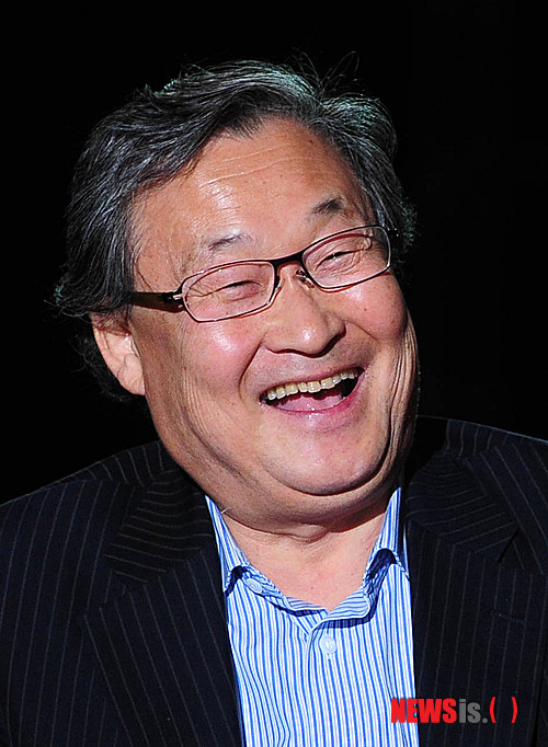 ▲ 차기 방송통신심의위원회 위원장으로 하마평에 오른 정연주 전 KBS 사장. ⓒ뉴시스