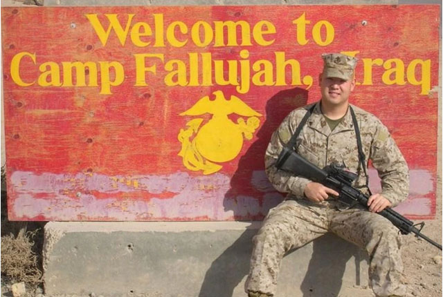 ▲ 이라크 파병 당시 크리스토퍼 안. 그는 미해병대에서 8년 복무했다. ⓒ자유조선에 자유를 홈페이지 캡쳐-미국의 소리 방송.