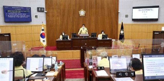 ▲ 대전 서구의회가 지난 21일 제263회 제1차 정례회 15일간의 의사 일정 마쳤다.ⓒ대전서구의회