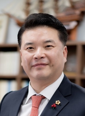 ▲ 대구시의회 전경원 의원이 대표발의 한 ‘대구광역시 교육자치법규 입법예고에 관한 조례안’이 6월 22일 해당 상임위 심사를 통과했다.ⓒ대구시의회