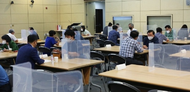 ▲ 한남대학교 LINC+사업단이 23일 가족기업과 지역기업의 성장지원을 위한 ‘2021 HNU 산학상생멘토단119’ 출범식 및 멘토링데이를 개최했다.ⓒ한남대