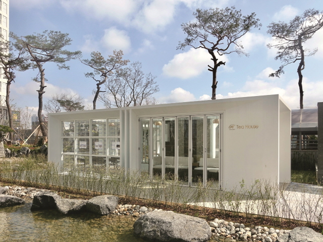 ▲ Gen Z 스타일이 적용된 단지내 티하우스. ⓒ 현대건설