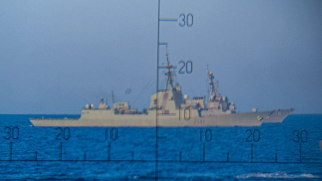 ▲ 지난해 흑해에서 실시한 '시 브리즈 20' 훈련 당시 대항군 쪽 함정을 겨냥한 모습. ⓒ루마니아 해군 촬영-미해군 공개사진.