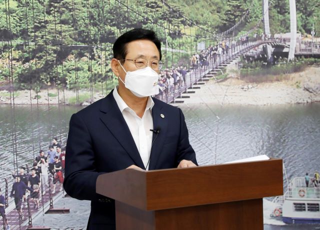 ▲ 이차영 충북 괴산군수가 민선7기 출범 3주년을 맞아 28일 군정성과를 발표하고 있다.ⓒ괴산군