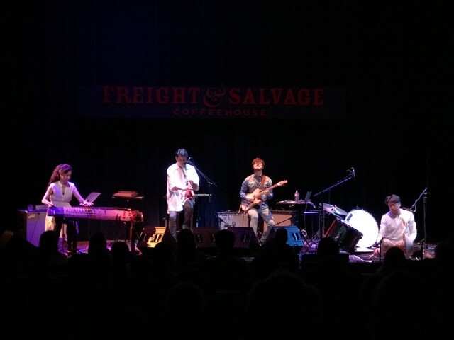 ▲ 2020년 2월 미국 샌프란시스코 프라이트 앤 살비지 공연장에서 창작국악팀 블랙스트링이 연주하고 있다.ⓒ주로스앤젤레스한국문화원