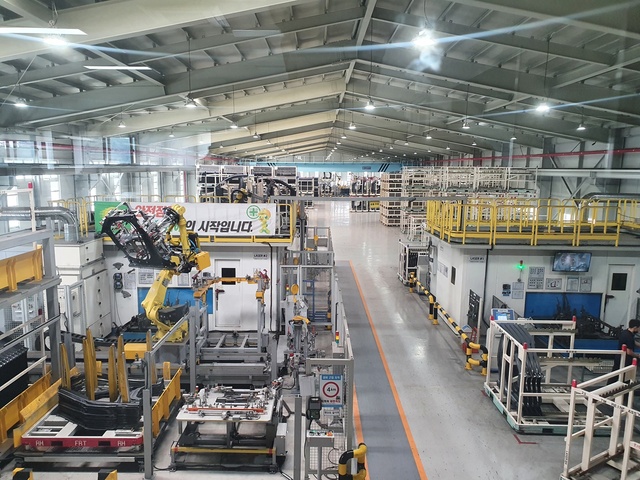 ▲ (재)경북테크노파크(원장 하인성)가 중소벤처기업부에서 지원하는 K-스마트등대공장 기획기관(ISP) 역할을 하며 스마트제조 컨설팅을 지원 한 경주 소재 ㈜텔스타(대표이사 임병훈)가 2021년도 중소벤처기업부 ‘K-스마트등대공장’에 최종 선정되는 쾌거를 안았다.ⓒ경북테크노파크