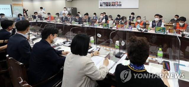 ▲ 최저임금위 6차 전원회의 모습.ⓒ연합뉴스