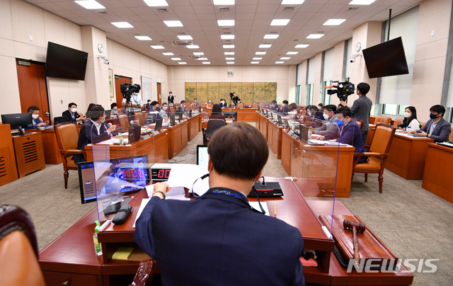 ▲ 지난달 30일 서울 여의도 국회에서 문화체육관광위원회 전체회의가 열리고 있다.ⓒ뉴시스