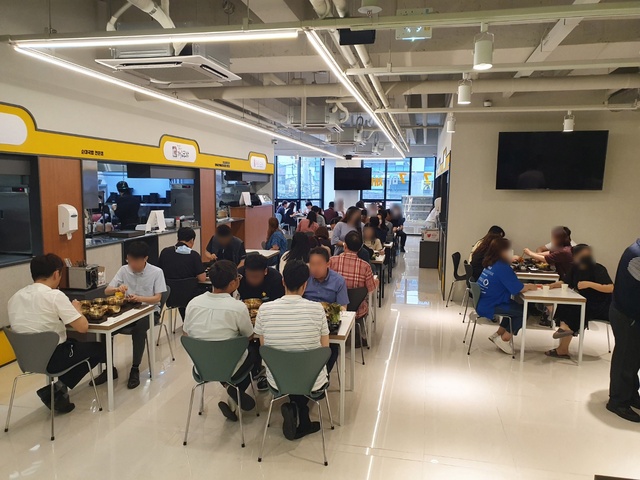 ▲ 대구시와 푸드밸리 협동조합은 외식업소의 자생력을 강화하고 코로나19로 줄어든 외식산업의 일자리 창출을 위해 ‘외식 성공창업 디딤돌 사업’을 추진한다.ⓒ대구시