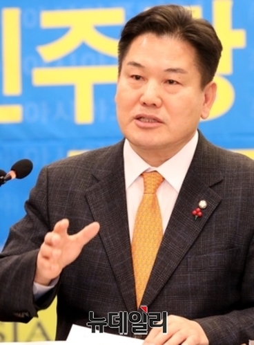 ▲ 더불어민주당 소속 홍의락 대구시 경제부시장이 8월 중 거취를 정리하겠다는 입장을 밝혔다.ⓒ뉴데일리