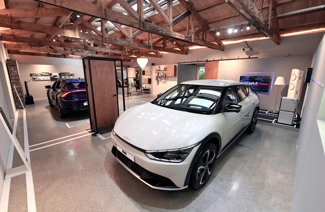 ▲ 지난달 미디어 행사에서 공개된 EV6. ⓒ기아