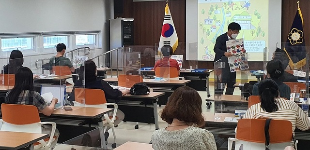 ▲ 세종시선거관리위원회가 지난 26~28일까지 선관위 대회의실에서 내년 양대선거에 대비하기 위해 초·중등 교원을 대상으로 선거전문교육을 진행하고 있다.ⓒ세종시선거관리위원회