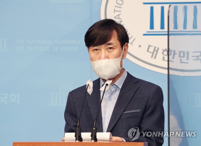 ▲ 국민의힘 대선 경선 예비후보인 하태경 의원이 30일 서울 여의도 국회 소통관에서 