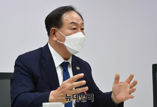 ▲ 한기호 국민의힘 의원은 청해부대 코로나 대량감염 사태의 근본적인 원인은 301명 장병의 건강은 고려하지 않고, 무의미한 작전에 동원한 청와대와 군 수뇌부에게 있다고 지적했다. ⓒ이종현 기자.