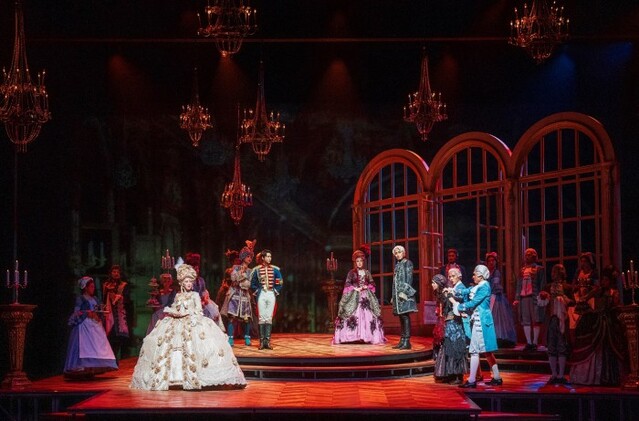 ▲ 뮤지컬 '마리 앙투아네트' 공연 장면.ⓒEMK뮤지컬컴퍼니