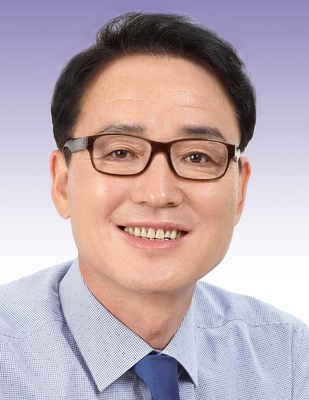 ▲ 경북도의회 황병직 의원(문화환경위원회, 영주)은 경상북도의회 제325회 임시회에서 노인체육 진흥 등을 내용으로 하는 ‘경상북도 체육진흥 조례 일부개정조례안’을 발의했다.ⓒ경북도의회