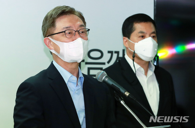 ▲ 최재형 국민의힘 대선 예비후보가 20일 오전 서울 여의도 선거사무소에서 노동분야 정책 발표를 하고 있다.ⓒ뉴시스(사진=국회기자사진단)