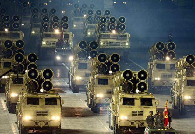 ▲ 북한이 지난 1월 10일 노동당 창건기념 열병식에서 소개한 대구경 조종방사포. 저강도 대남도발용으로 사용할 가능성이 있다. ⓒ뉴시스. 무단전재 및 재배포 금지.