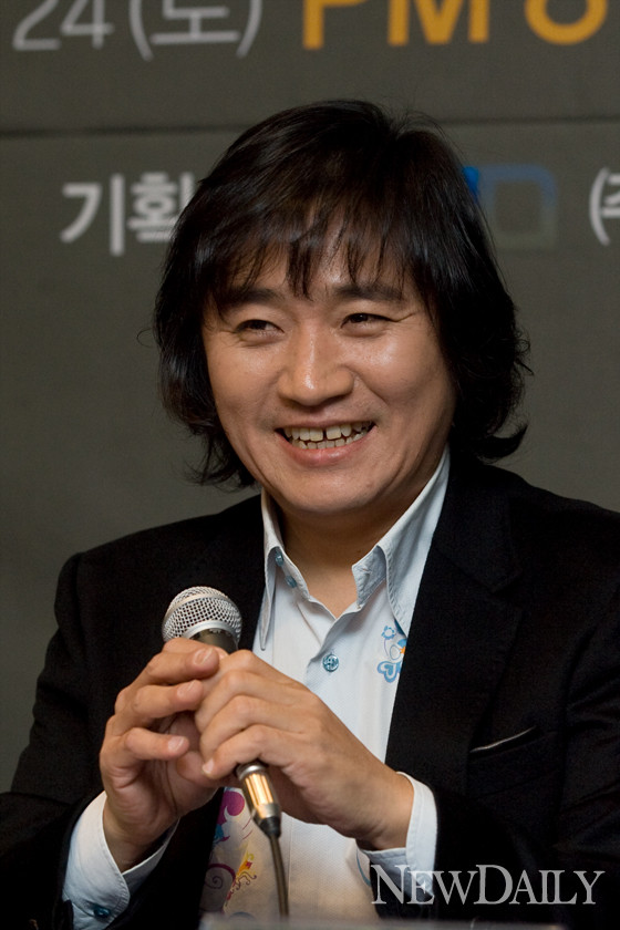 ▲ 그룹 '시나위' 기타리스트 신대철. ⓒ뉴데일리DB