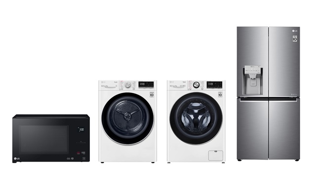 ▲ (왼쪽부터) LG전자 전자레인지, 건조기, 드럼 세탁기, 냉장고. ⓒLG전자