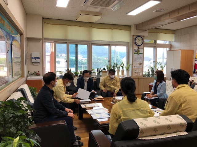 ▲ 경북교육청(교육감 임종식)은 30일 교육부와 함께 청송 진보초등학교를 대상으로 2학기 학교방역 추진 상황에 대한 현장점검을 했다.ⓒ경북교육청