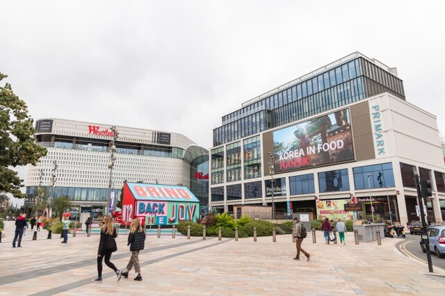 ▲ '문화유산 방문 캠페인' 런던 한식 홍보영상 현장.ⓒ한국문화재재단