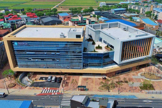 ▲ 달성군보건소(보건소장 박미영)는 대구시 최초로 질병관리청(매개체분석과)으로부터 권역별 기후변화 매개체 감시 거점센터로 선정돼 원격모기감시장치(DMS)를 옥포읍 소재의 달성주민건강증진센터에 설치했다고 밝혔다.ⓒ달성군