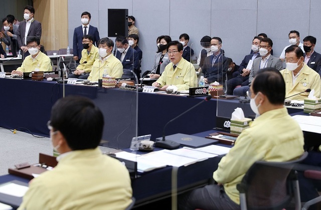 ▲ 7일 공주 고마아트센터에서 열린 충남지방정부회의.ⓒ충남도