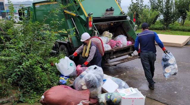 ▲ 성주군 자원순환사업소에서는 민족고유의 명절인 추석을 맞이하여 추석연휴 9월 6일부터 30일까지 생활쓰레기 관리대책을 추진한다.ⓒ성주군