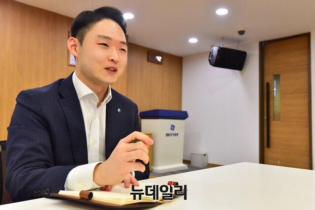류승민 PB가 지난 3일 서울 영등포구 소재 IBK투자증권 본사에서 본지와 인터뷰를 하고 있다.ⓒ강민석 기자