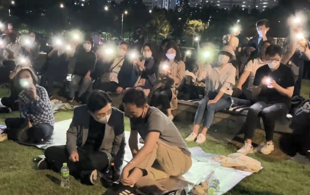 ▲ 지난 주말 서울 반포한강시민공원에서 열린 고 손정민 씨 추모행사에 참석한 황교안 전 총리. ⓒ뉴데일리