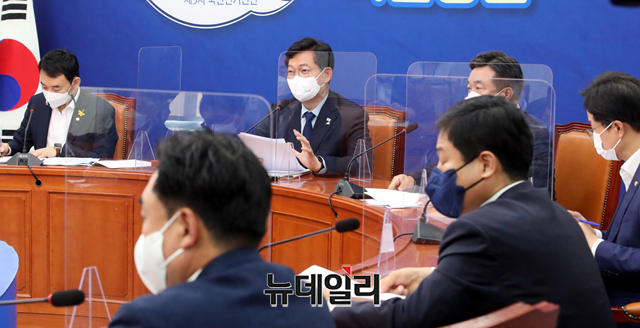 ▲ 더불어민주당이 15일 북한이 탄도 미사일 발사 소식에도 침묵하고 있다. ⓒ이종현 기자