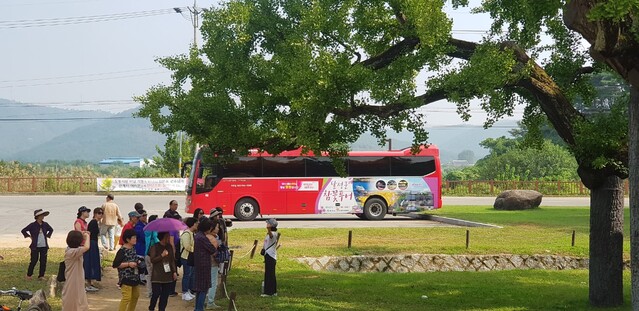 ▲ 달성군(군수 김문오)은 합동 시티투어 버스 운행을 통해 인근 지자체와 협업해 상생하는 동반성장을 계기를 마련한다.ⓒ달성군