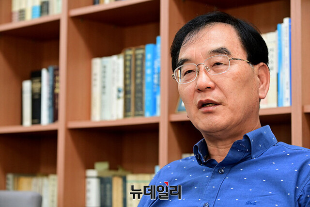 ▲ 이재원 '한반도 인권과 통일을 위한 변호사모임(한변)' 신임회장이 21일 본지와 인터뷰를 하고 있다. ⓒ정상윤 기자