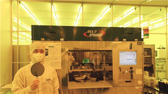 ▲ DGIST(총장 국양)는 2021년도 2학기부터 학부생 4학년을 대상으로 반도체 CMOS) 공정 실습 교육을 실시한다고 밝혔다.ⓒDGIST