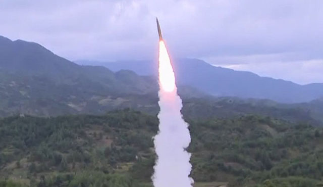 ▲ 북한이 지난 28일 쏜 극초음속 미사일. ⓒ연합뉴스. 무단전재 및 재배포 금지.