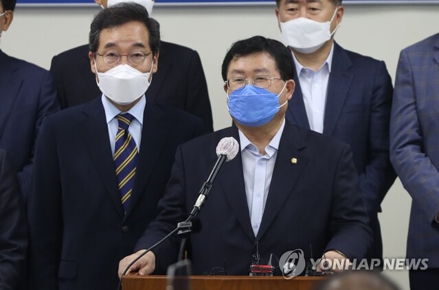 ▲ 이낙연 캠프의 공동선대위원장인 설훈 민주당 의원이 30일 민주당 경선 사퇴 후보 득표를 무효표 처리하는 것과 관련해 당무위 소집을 요구했다. ⓒ연합뉴스