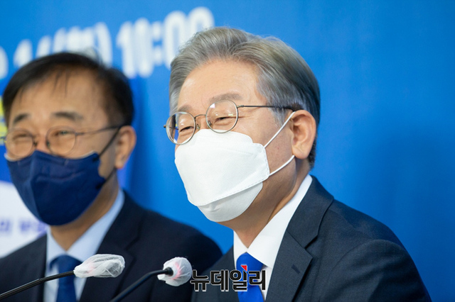 ▲ 더불어민주당 대선 예비후보인 이재명 경기지사가 지난 9월14일 오전 서울 여의도 극동VIP에서 열린 전북 공약 발표 기자간담회에서 발언하고 있다.ⓒ정상윤 기자(사진=이재명 캠프)