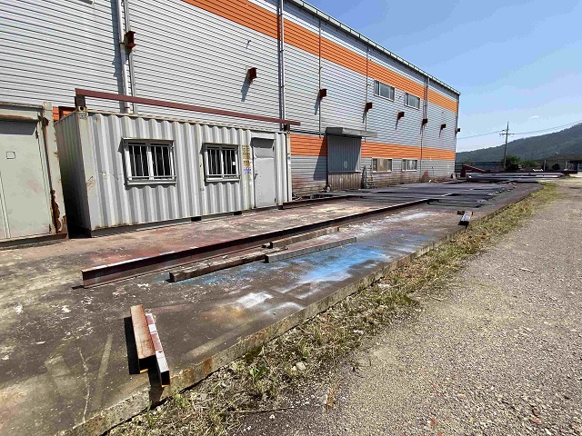 ▲ 군위군은 미세먼지 저감위해 불법 도장업체 기획단속을 실시했다.ⓒ군위군