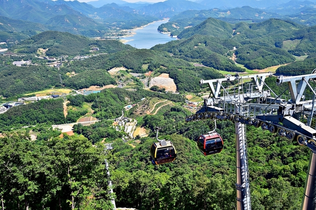 ▲ 청풍호반 케이블카.ⓒ제천시
