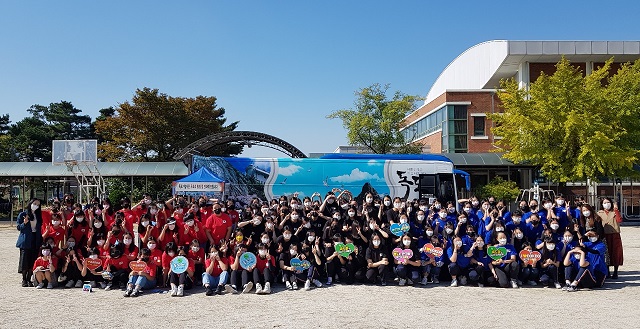 ▲ ‘독도의 달’을 맞아 지난 25일에 경남 창녕여자중학교에서 ‘찾아가는 독도 바로알기 교육’을 실시했다.ⓒ독도재단