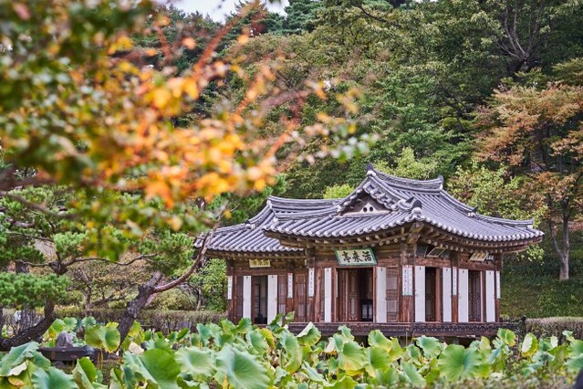▲ '문화유산 방문 캠페인' 해외 홍보 영상('한옥' 편).ⓒ한국문화재재단