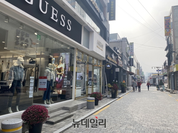 ▲ 충주시 성서동 차없는 거리.ⓒ뉴데일리 D/B